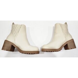WOMEN SODA Pointed Toe Pull-On High Heel Ankle Boot OFF WHITE Size 9 NWOT